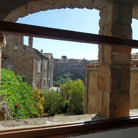 Un Giardino Nel Tufo Bed & Breakfast Pitigliano